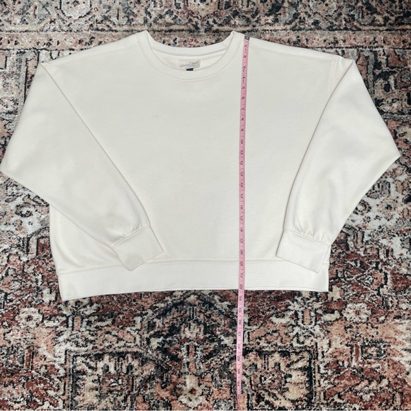 Universal Thread - Cream Crewneck - Picture 5 of 6